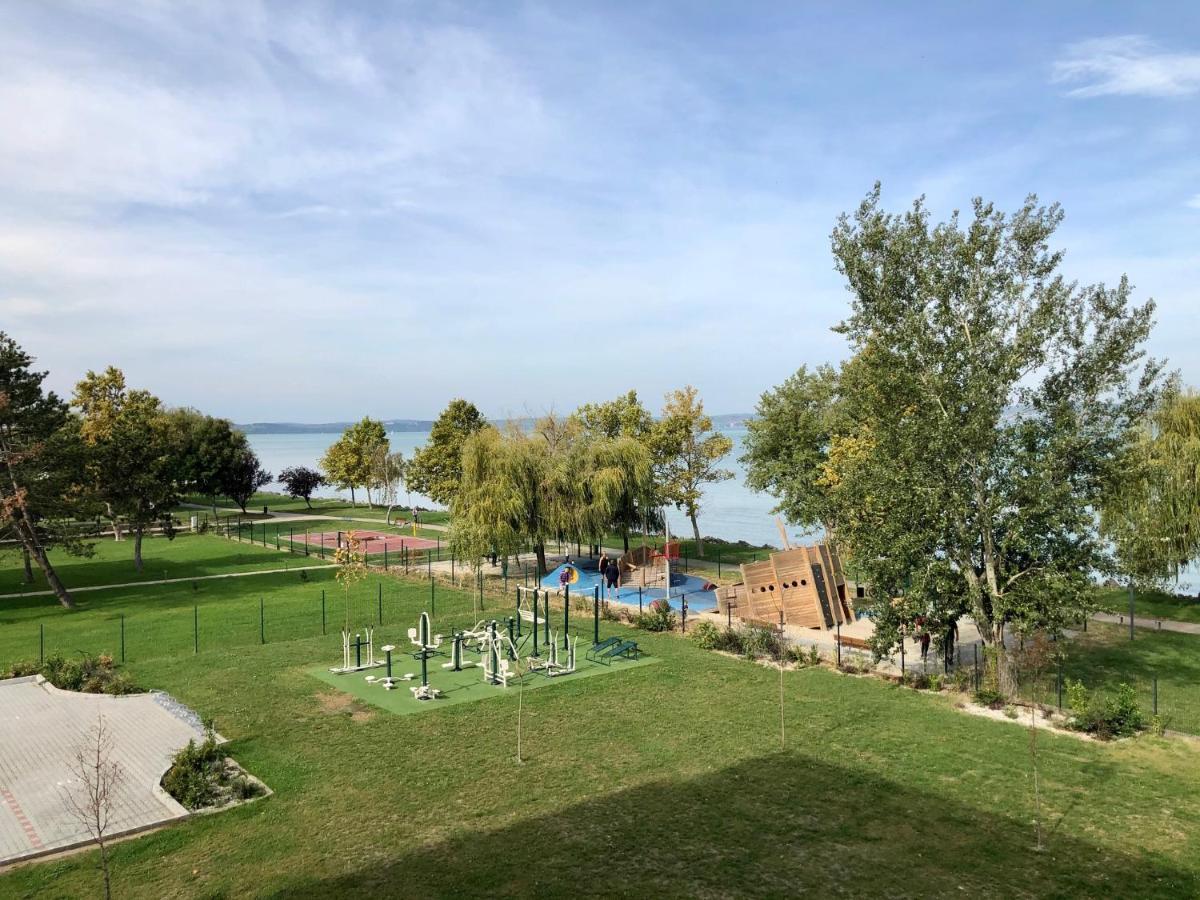 Silver Coast Apartman Siófok Exteriör bild