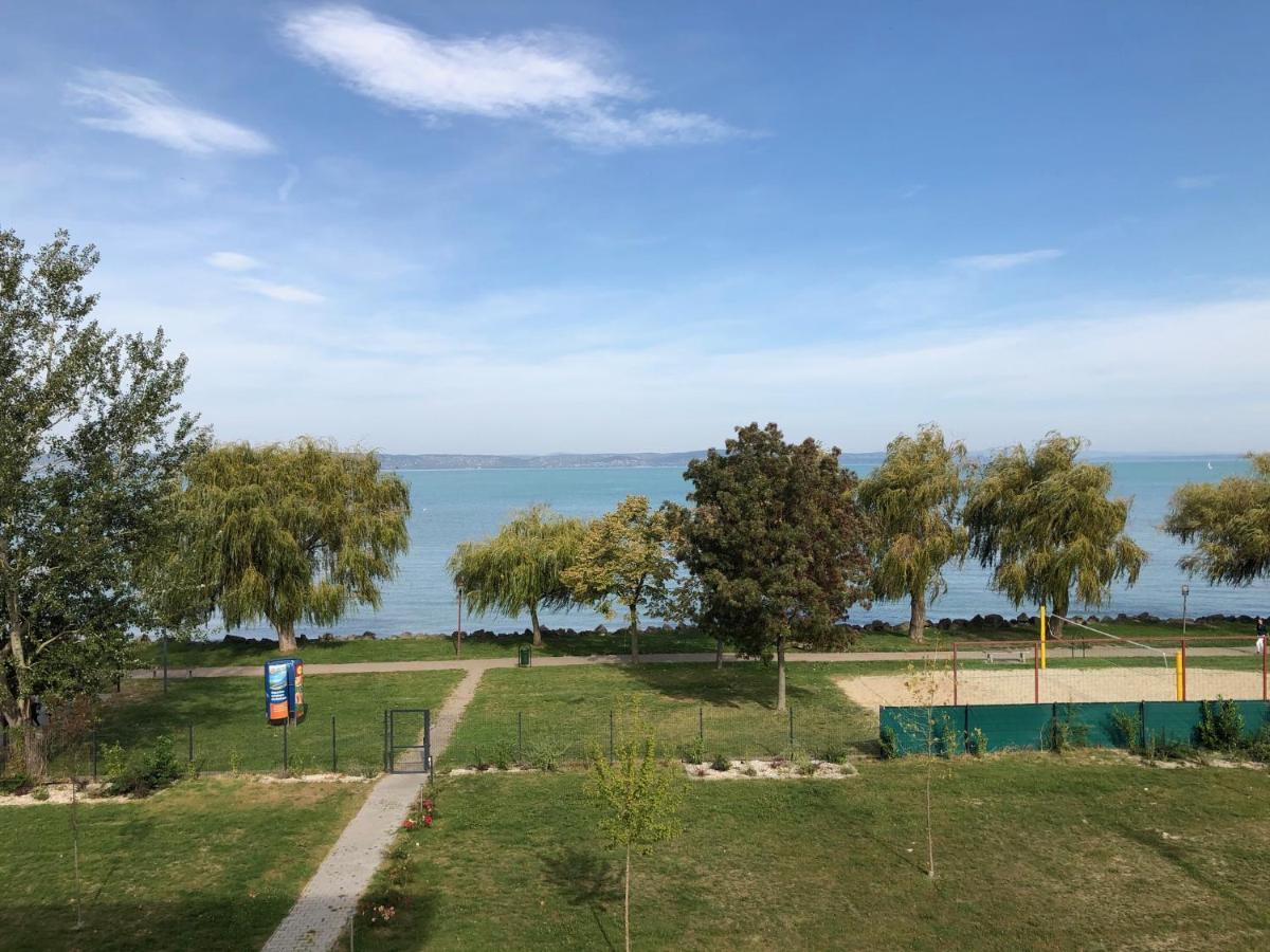 Silver Coast Apartman Siófok Exteriör bild